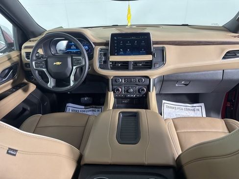 Used 2024 Chevrolet Suburban Premier image 22
