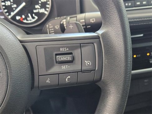Used 2023 Nissan Rogue S image 27