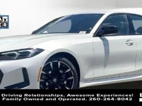Used 2025 BMW 330i xDrive Sedan AWD/4WD image 1