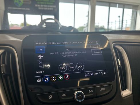 Used 2022 Chevrolet Malibu LT image 31