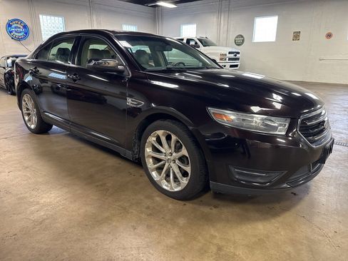 Used 2013 Ford Taurus Limited image 3