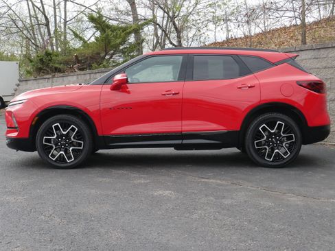 Certified 2023 Chevrolet Blazer RS AWD/4WD image 3