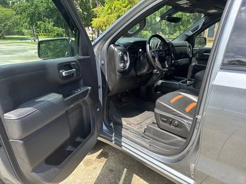 Used 2021 GMC Sierra 1500 AT4 w/ AT4 Value Package AWD/4WD image 9