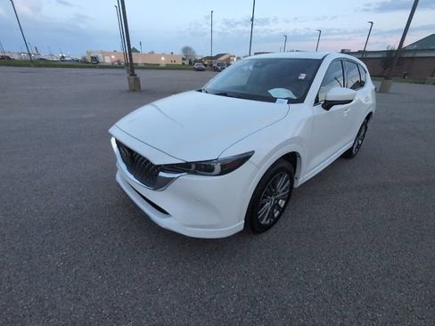 Used 2025 MAZDA CX-5 Signature image 18