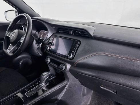 Used 2023 Nissan Kicks SR FWD image 52