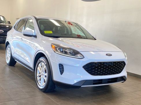 Used 2020 Ford Escape SE AWD/4WD image 2