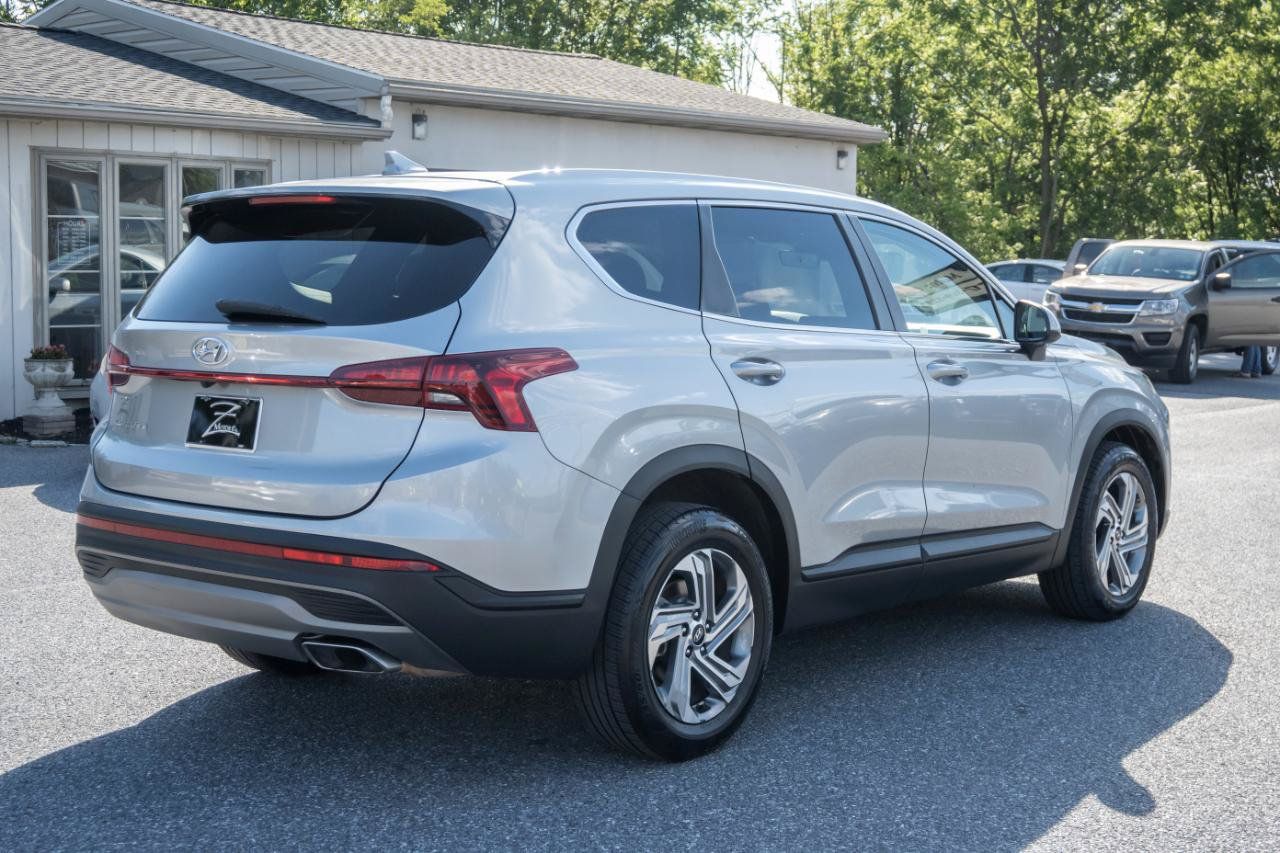 Used 2021 Hyundai Santa Fe SE FWD image 7
