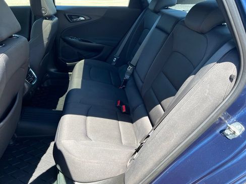 Used 2021 Chevrolet Malibu LT FWD image 17