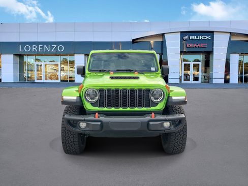 Used 2025 Jeep Gladiator Mojave AWD/4WD image 2