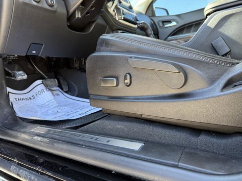 Used 2021 GMC Canyon Denali image 30