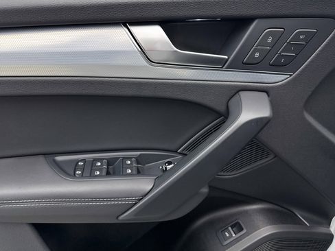 Used 2024 Audi Q5 2.0T Premium Plus image 37