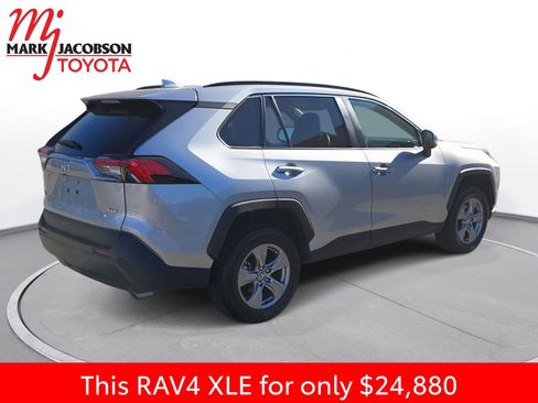 Used 2024 Toyota RAV4 XLE image 9