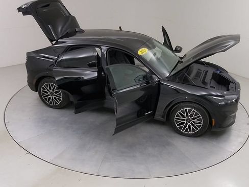 Certified 2025 Ford Mustang Mach-E Premium AWD/4WD image 46