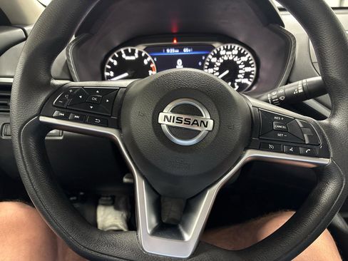 Used 2022 Nissan Altima 2.5 SV FWD image 26