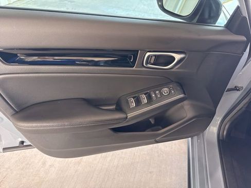 Used 2024 Honda Civic Sport Touring image 5