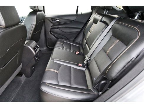 Used 2024 Chevrolet Equinox Premier image 7