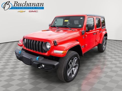 Used 2024 Jeep Wrangler Unlimited AWD/4WD image 1