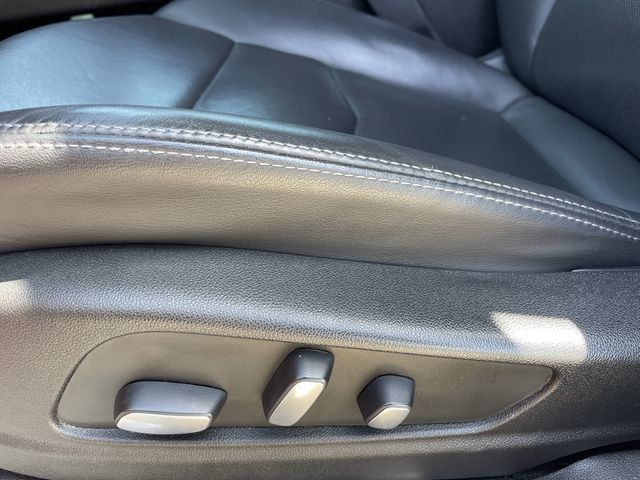 Used 2023 Cadillac XT5 Premium Luxury AWD/4WD image 28