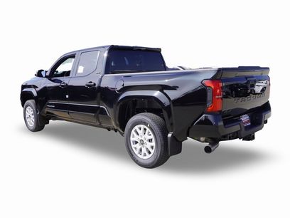 New 2025 Toyota Tacoma SR5