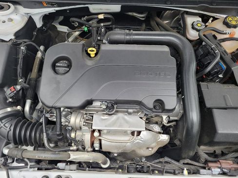 Used 2022 Chevrolet Malibu LS w/ Driver Confidence Package II image 30