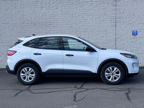 Used 2022 Ford Escape S image 3