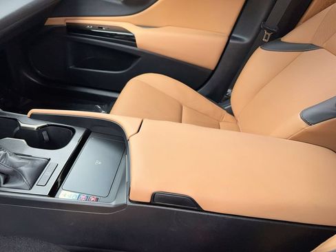Used 2024 Lexus ES 350 w/ Premium Package FWD image 24