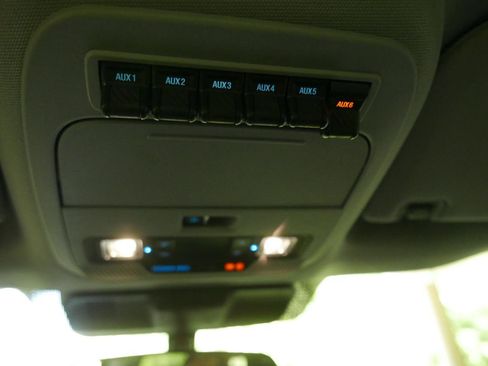 Used 2024 Ford F550 4x4 Crew Cab Super Duty image 16