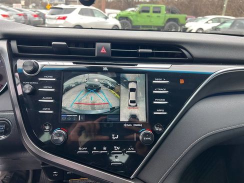 Used 2018 Toyota Camry XSE image 22