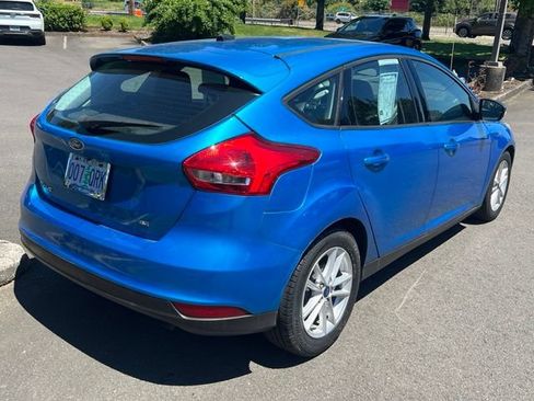 Used 2016 Ford Focus SE w/ SE Cold Weather Package FWD image 8