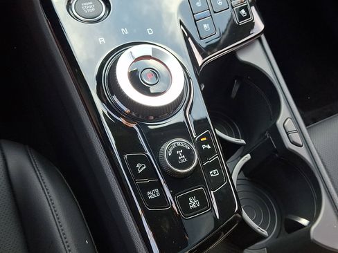 Certified 2025 Kia Sportage X-Line Prestige AWD/4WD image 14
