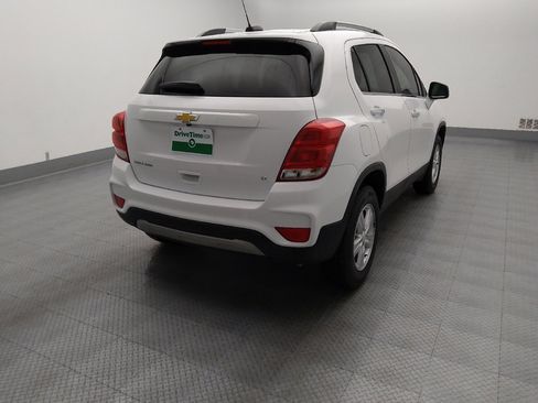 Used 2020 Chevrolet Trax LT w/ LT Convenience Package AWD/4WD image 7