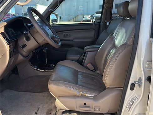 Used 2002 Toyota 4Runner Limited image 19