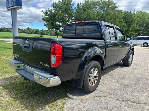 Used 2018 Nissan Frontier SV AWD/4WD image 6