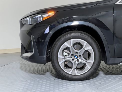 Used 2025 BMW X1 xDrive28i w/ Technology Package image 11