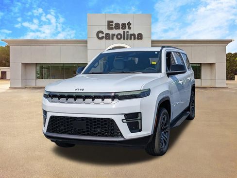 New 2026 Jeep Grand Wagoneer 4WD image 7