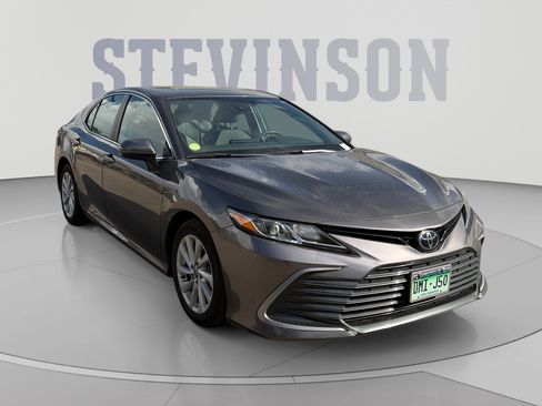 Used 2023 Toyota Camry LE FWD image 7