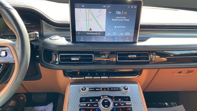 Used 2020 Lincoln Aviator Black Label Grand Touring w/ Class IV Trailer Tow Package AWD/4WD image 13
