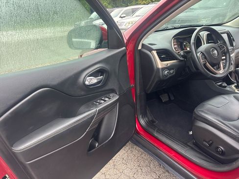 Used 2015 Jeep Cherokee Limited AWD/4WD image 7