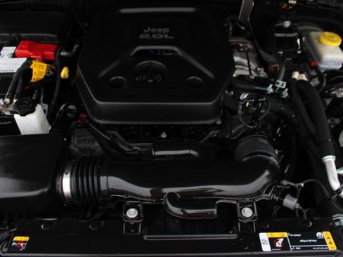 Used 2021 Jeep Wrangler Unlimited Sport AWD/4WD image 43