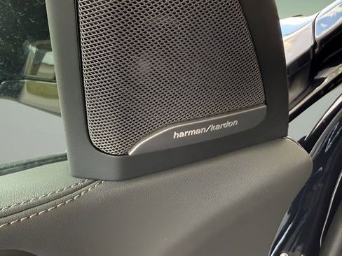 Used 2026 BMW X7 xDrive40i w/ M Sport Package image 18