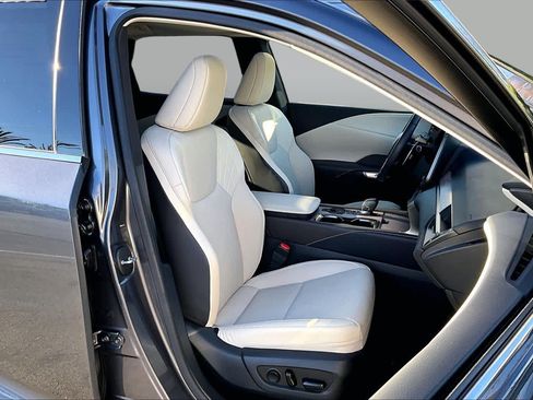 Certified 2024 Lexus RX 350 Premium w/ Accessory Package (Z1) FWD image 8