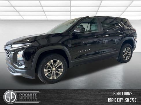 Used 2026 Chevrolet Equinox LT w/ Convenience Package II AWD/4WD image 1