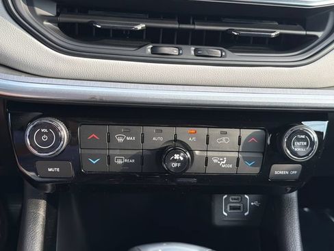 New 2026 Jeep Compass Limited w/ Sun, Sound & Navigation Group AWD/4WD image 26