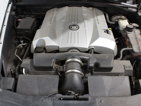 Used 2008 Cadillac XLR RWD image 8