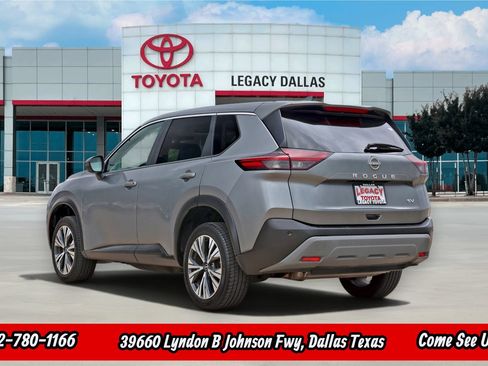 Used 2023 Nissan Rogue SV FWD image 7