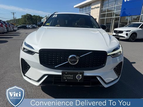 Used 2024 Volvo XC60 T8 Ultimate AWD/4WD image 3