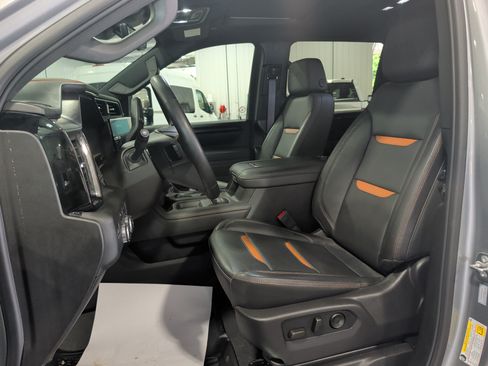 Used 2026 GMC Sierra 2500 AT4 w/ AT4 Premium Plus Package AWD/4WD image 8