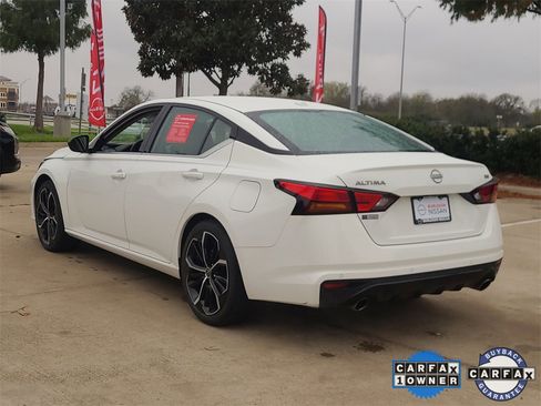 Certified 2024 Nissan Altima 2.5 SR image 2