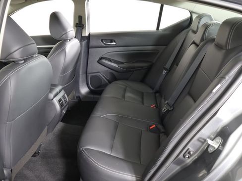 Used 2023 Nissan Altima 2.5 SL FWD image 36