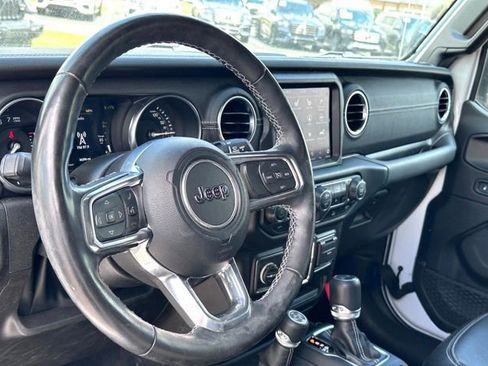 Used 2022 Jeep Wrangler Unlimited Sahara w/ Cold Weather Group AWD/4WD image 14